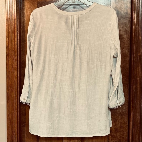 $5 ADD ON with $15+ Bundle Krazy Kat Boho Crochet Trim Tunic Blouse Sz M EUC - Picture 2 of 13